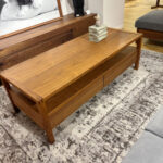 センターテーブル